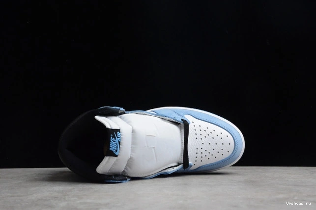 555088-134 Black University High 1 White Jordan Blue AIR Retro 0909